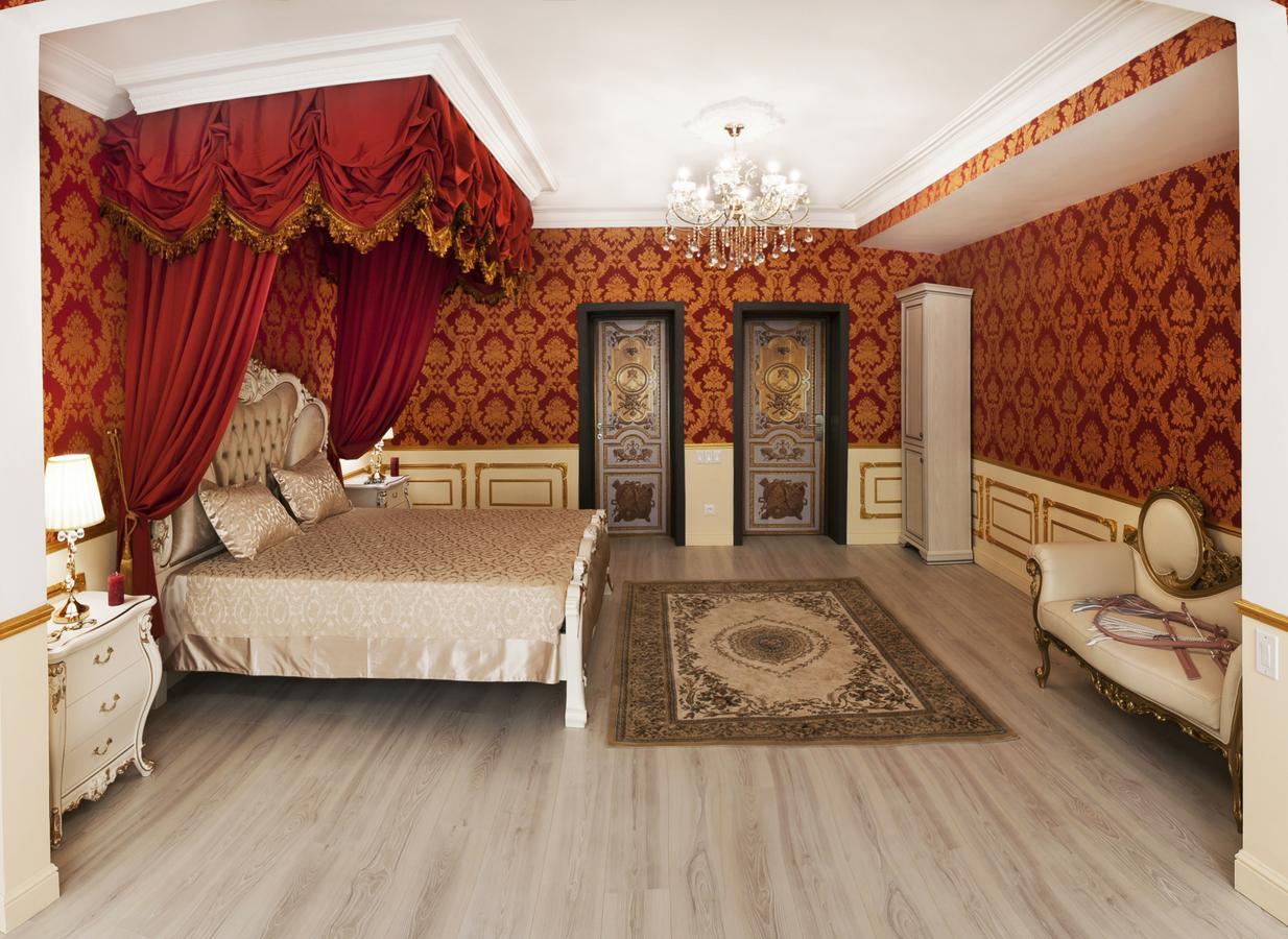 קייב Dating Hotel Cherry Twins (Adults Only) מראה חיצוני תמונה