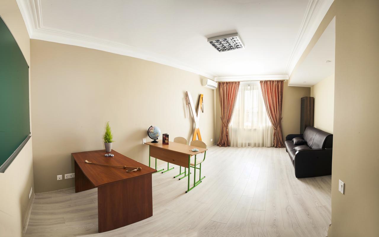קייב Dating Hotel Cherry Twins (Adults Only) מראה חיצוני תמונה